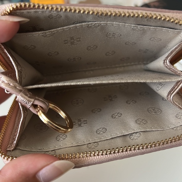 Tory Burch wallet - Picture 4 of 7